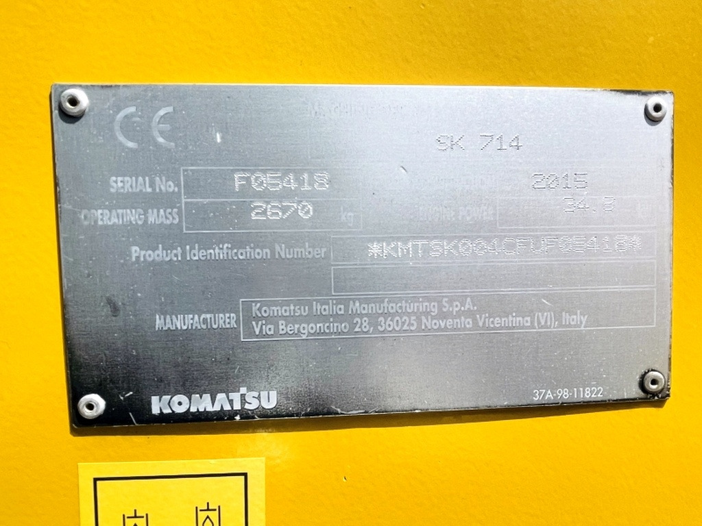 Komatsu SK714 (4012) - Mini krautuvas: foto 3 Komatsu SK714 (4012) - Mini krautuvas: foto 3