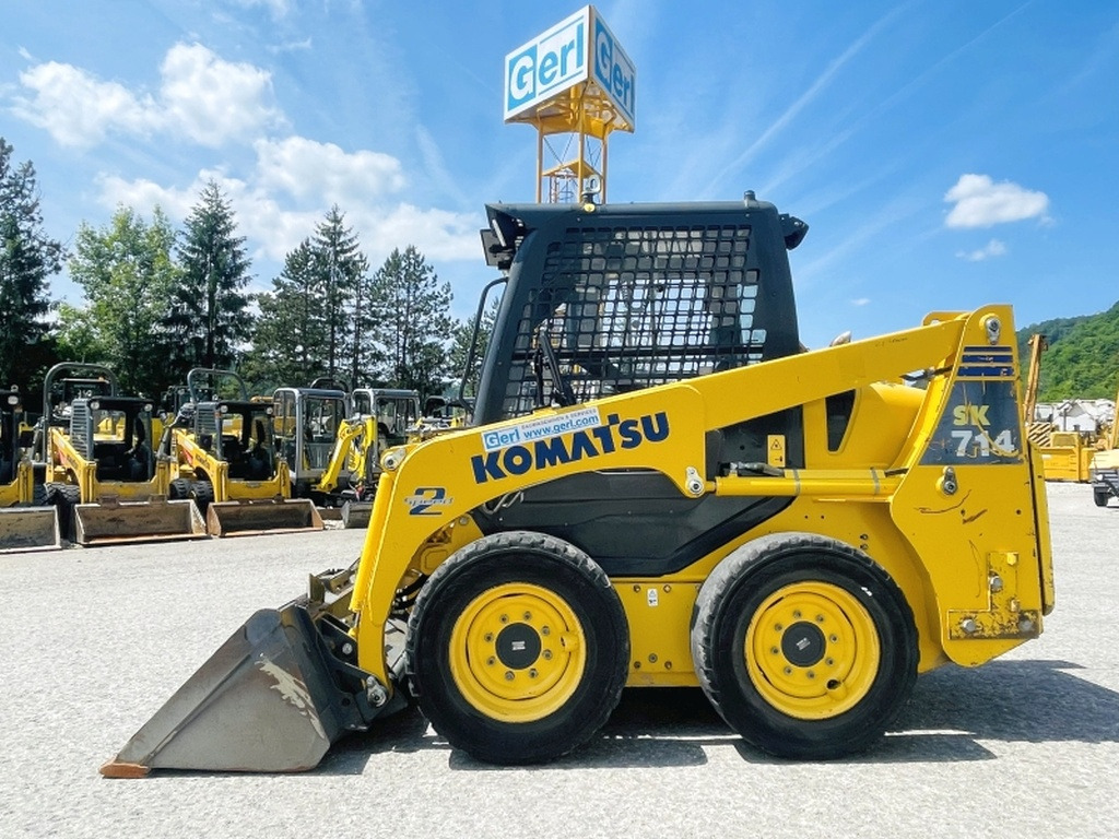 Komatsu SK714 (4012) - Mini krautuvas: foto 1 Komatsu SK714 (4012) - Mini krautuvas: foto 1