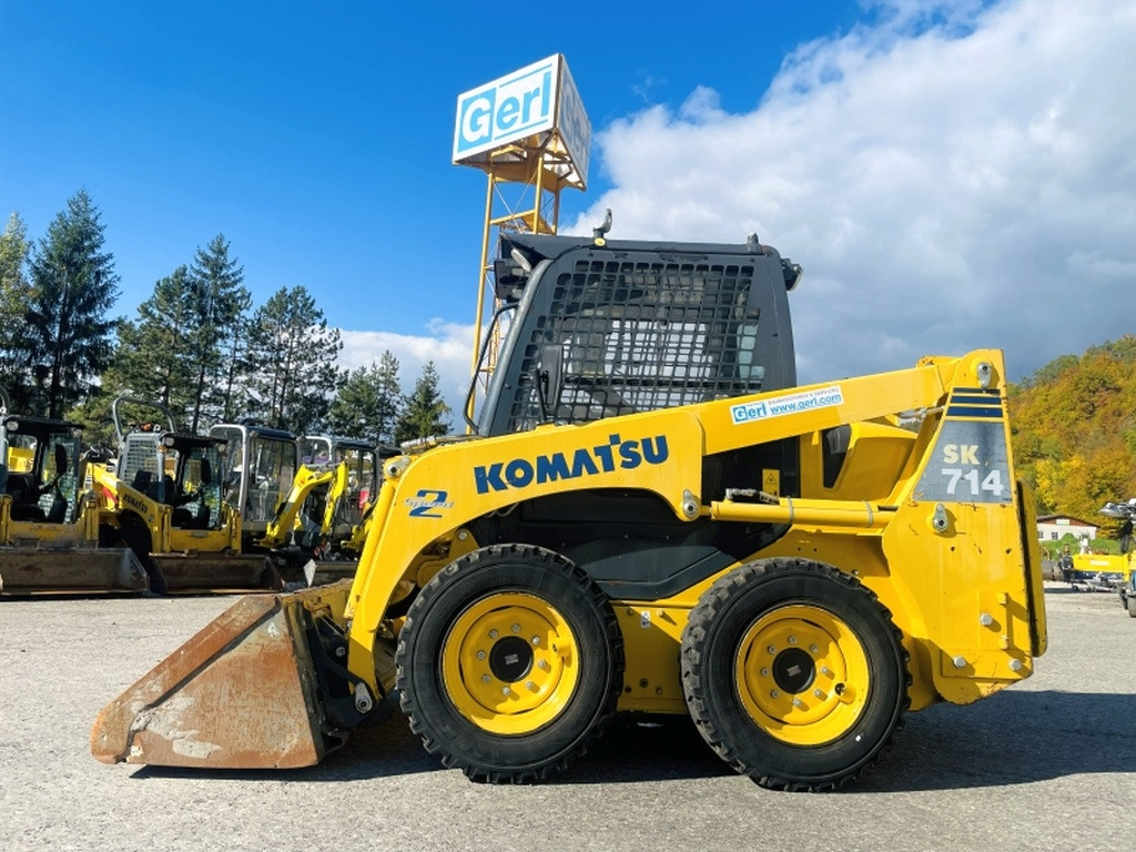Komatsu SK714 (4077) - Mini krautuvas: foto 1 Komatsu SK714 (4077) - Mini krautuvas: foto 1