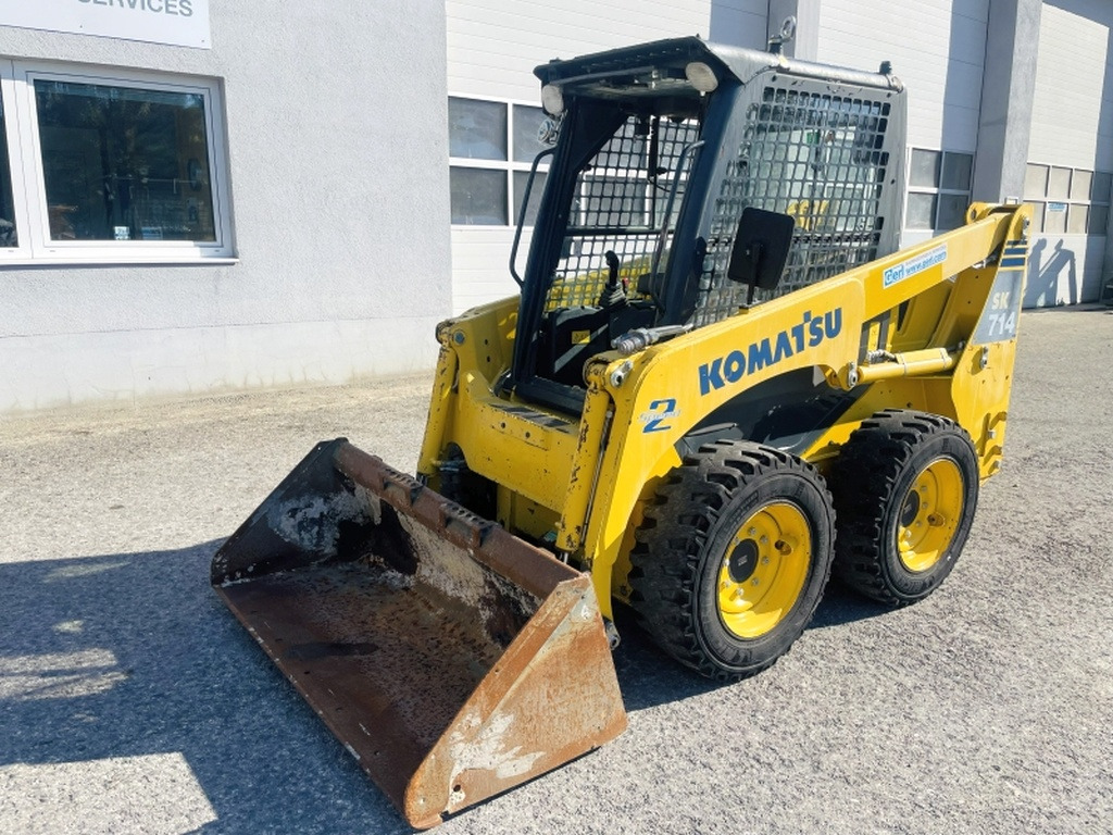 Komatsu SK714 (4077) - Mini krautuvas: foto 4 Komatsu SK714 (4077) - Mini krautuvas: foto 4