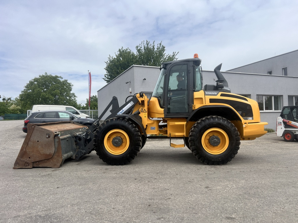 Ratinis krautuvas Volvo L 50 G-TP (111581): foto 1