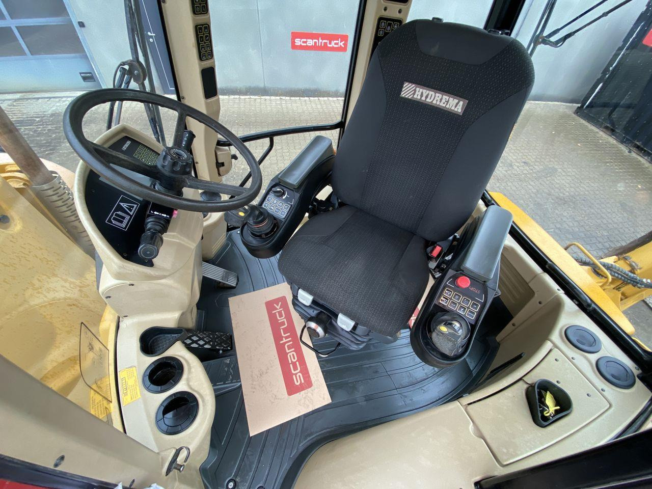 Hydrema 906E - Ekskavatorius-krautuvas: foto 3 Hydrema 906E - Ekskavatorius-krautuvas: foto 3