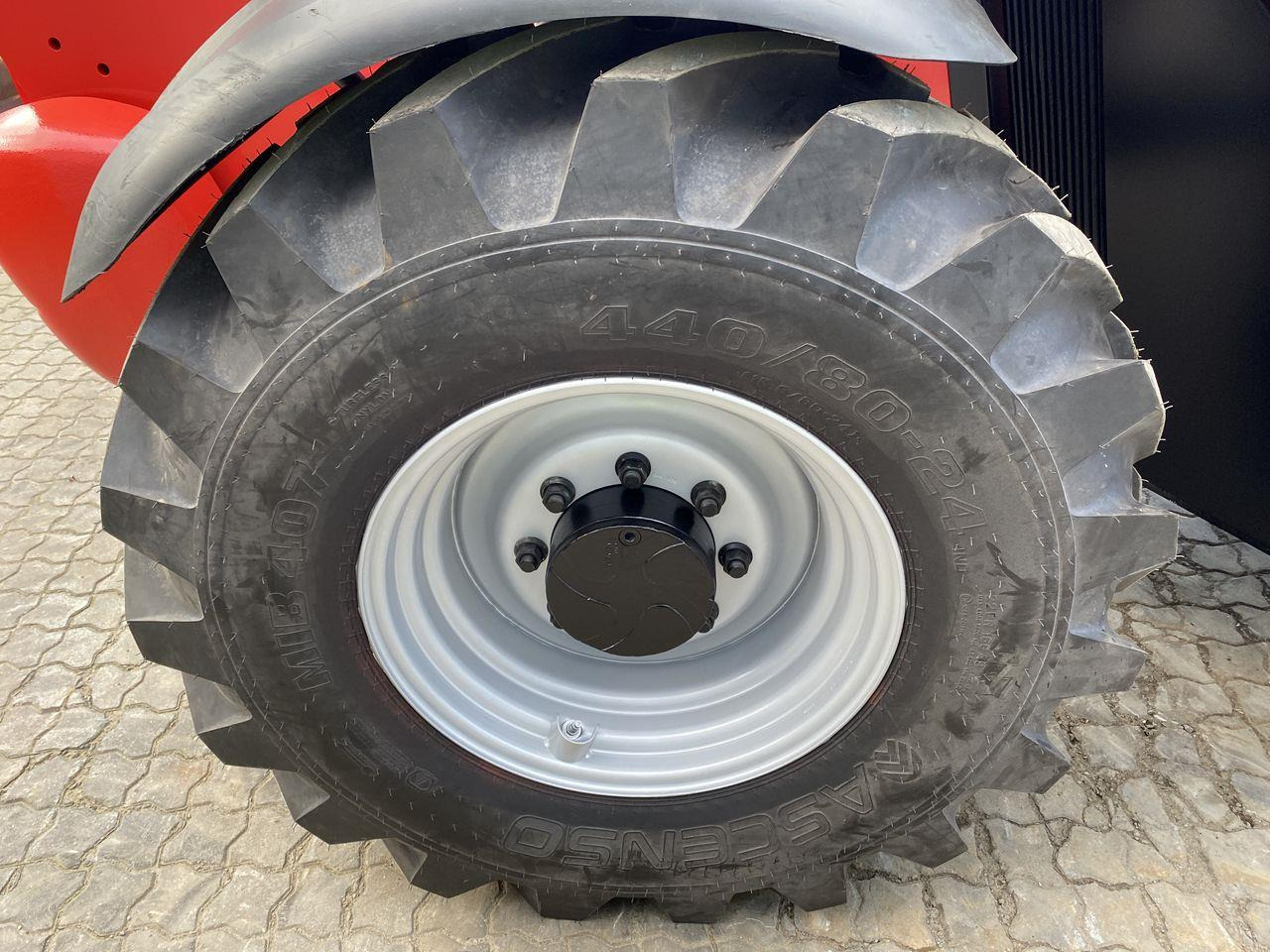 Teleskopinis krautuvas Manitou MT1440A ST3B: foto 7 Teleskopinis krautuvas Manitou MT1440A ST3B: foto 7