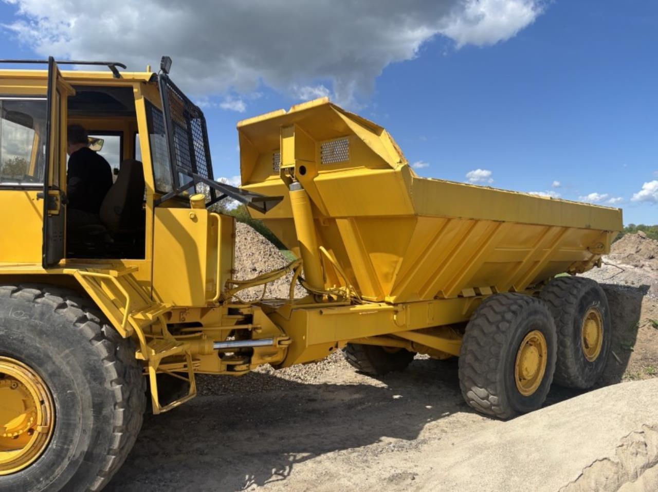 Volvo A20 - Šarnyrinis savivartis: foto 3 Volvo A20 - Šarnyrinis savivartis: foto 3