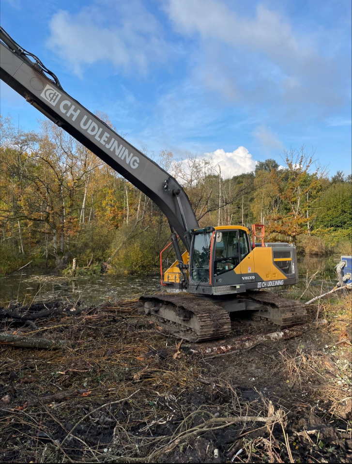 Volvo EC250E LR - Vikšrinis ekskavatorius: foto 1 Volvo EC250E LR - Vikšrinis ekskavatorius: foto 1