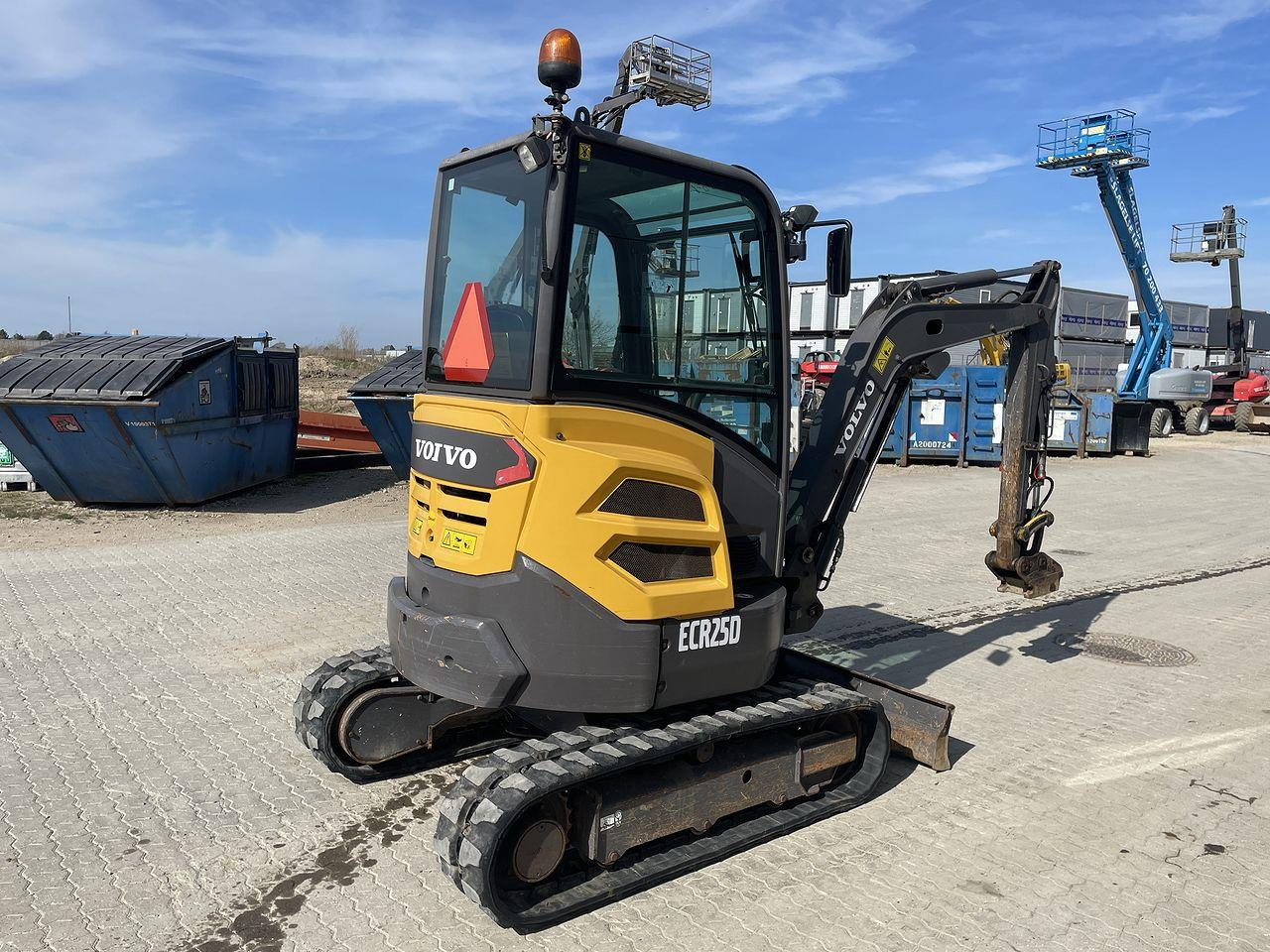 Volvo ECR25 - Mini ekskavatorius: foto 4 Volvo ECR25 - Mini ekskavatorius: foto 4