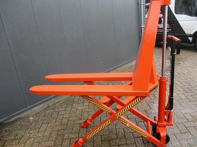 BT HL 1000 - Keltuvas: foto 1 BT HL 1000 - Keltuvas: foto 1