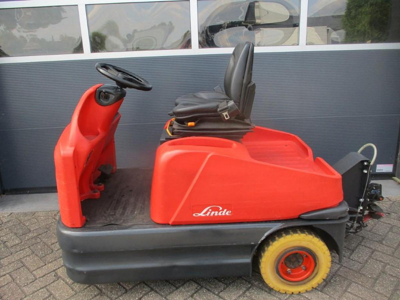 Linde P 60 - Elektrinis vilkikas: foto 1 Linde P 60 - Elektrinis vilkikas: foto 1