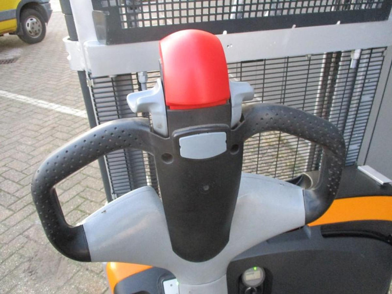 Still EXV12 - Padėklų krautuvas: foto 4 Still EXV12 - Padėklų krautuvas: foto 4