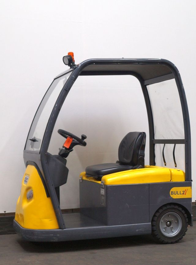 Dec Bull 2 - Elektrinis vilkikas: foto 1 Dec Bull 2 - Elektrinis vilkikas: foto 1