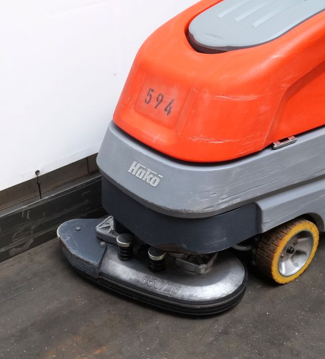 Hako Hakomatic B70 - Grindų plovimo mašina: foto 3 Hako Hakomatic B70 - Grindų plovimo mašina: foto 3