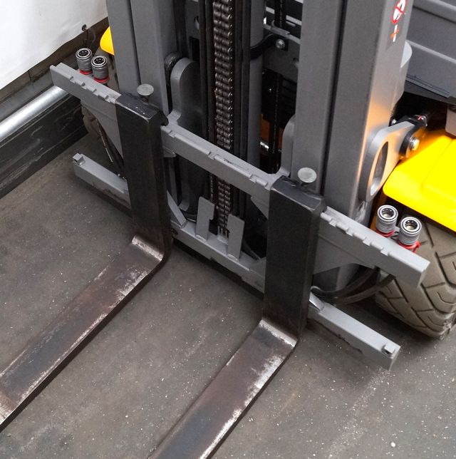 Jungheinrich EFG320 - Elektrinis krautuvas: foto 3 Jungheinrich EFG320 - Elektrinis krautuvas: foto 3