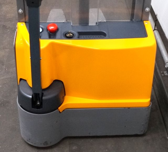 Jungheinrich EJC M10 - Keltuvas: foto 3 Jungheinrich EJC M10 - Keltuvas: foto 3