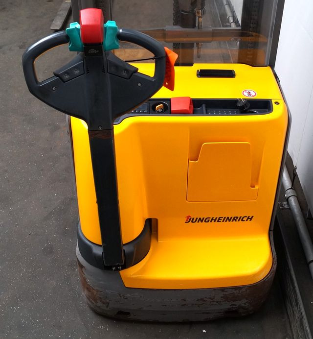 Jungheinrich EJC212 - Keltuvas: foto 3 Jungheinrich EJC212 - Keltuvas: foto 3