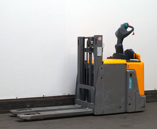 Jungheinrich ERD220 - Keltuvas: foto 1 Jungheinrich ERD220 - Keltuvas: foto 1