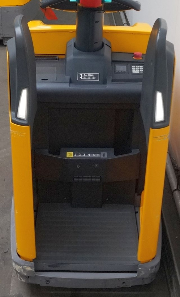 Jungheinrich ERE225 - Padėklų krautuvas: foto 3 Jungheinrich ERE225 - Padėklų krautuvas: foto 3