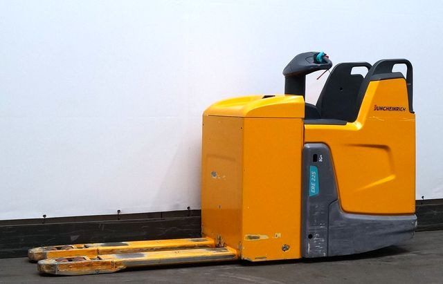 Jungheinrich ERE225 - Padėklų krautuvas: foto 1 Jungheinrich ERE225 - Padėklų krautuvas: foto 1