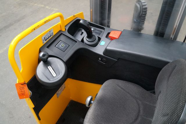 Jungheinrich ESC216 - Keltuvas: foto 3 Jungheinrich ESC216 - Keltuvas: foto 3