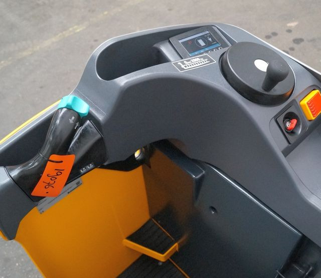 Jungheinrich ESE120 - Padėklų krautuvas: foto 5 Jungheinrich ESE120 - Padėklų krautuvas: foto 5