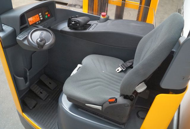 Jungheinrich ETV214 - Krautuvas su šakėmis: foto 3 Jungheinrich ETV214 - Krautuvas su šakėmis: foto 3