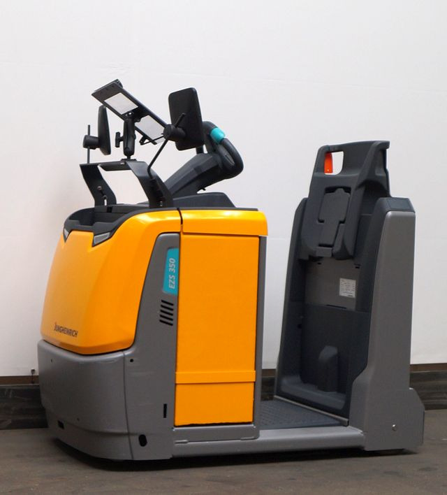 Jungheinrich EZS350 - Elektrinis vilkikas: foto 1 Jungheinrich EZS350 - Elektrinis vilkikas: foto 1