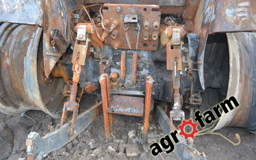 Fendt części 711 712 714 716 718 720 VARIO silnik skrzynia most wał zwrotnica piasta obudowa zawór - Atsarginės dalys - Žemės ūkio technika: foto 3 Fendt części 711 712 714 716 718 720 VARIO silnik skrzynia most wał zwrotnica piasta obudowa zawór - Atsarginės dalys - Žemės ūkio technika: foto 3