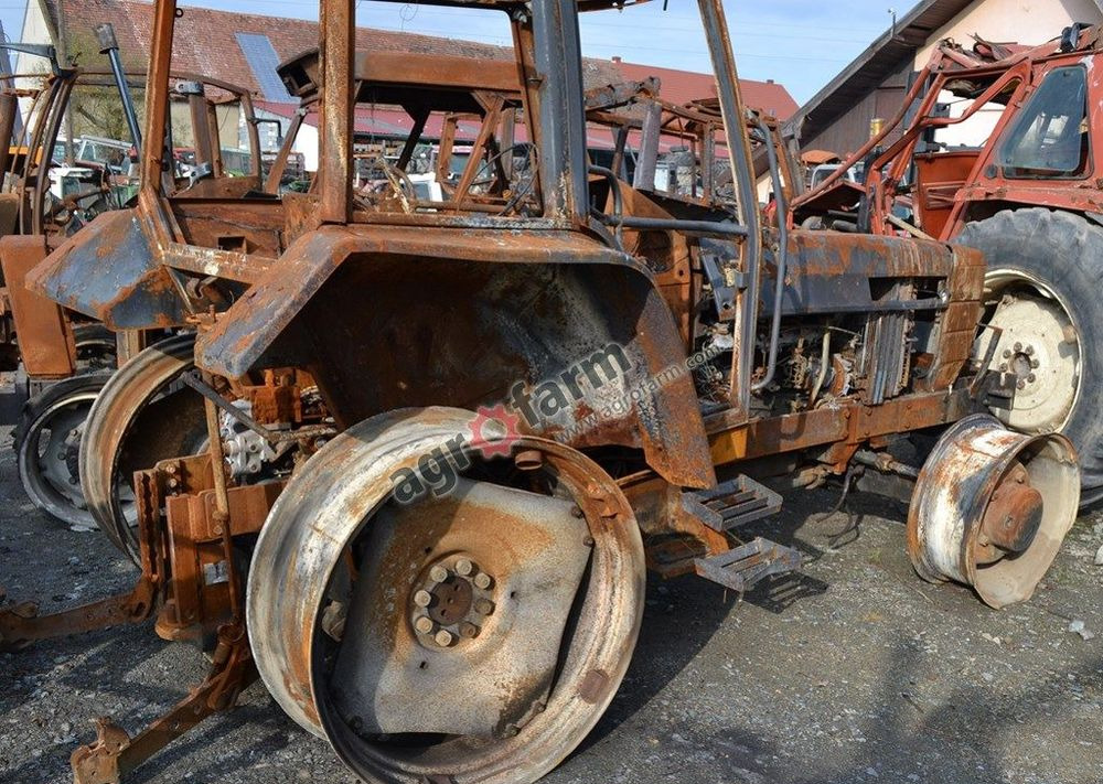 Ford 7840 części, skrzynia biegów, silnik, most - Atsarginės dalys: foto 1 Ford 7840 części, skrzynia biegów, silnik, most - Atsarginės dalys: foto 1