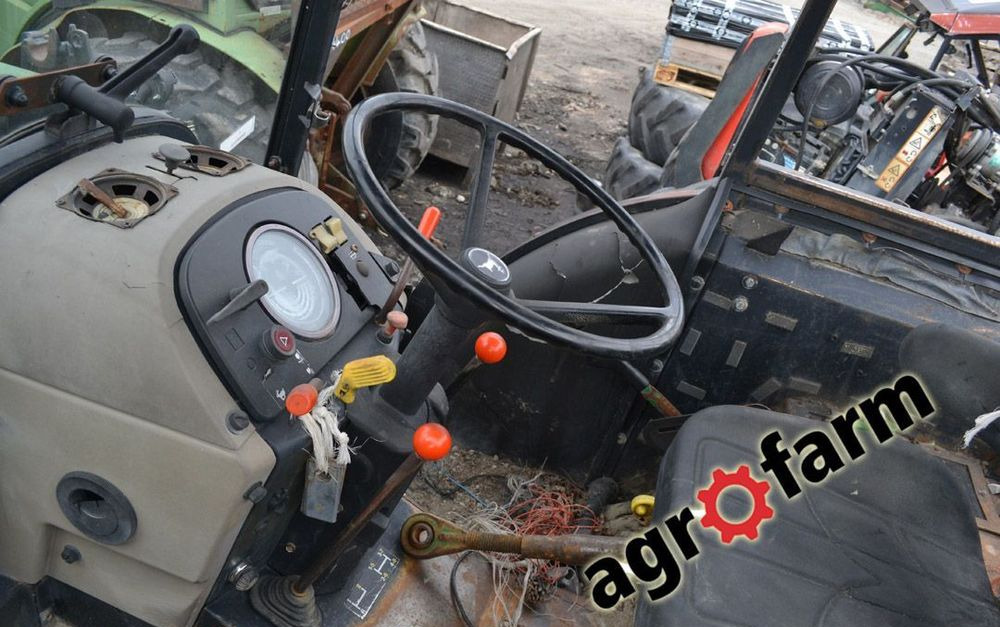 John Deere części używane 2250 2450 2650 2850 silnik most skrzynia zwolnica piasta zębatka koło oś - Pavarų dėžė - Žemės ūkio technika: foto 5 John Deere części używane 2250 2450 2650 2850 silnik most skrzynia zwolnica piasta zębatka koło oś - Pavarų dėžė - Žemės ūkio technika: foto 5