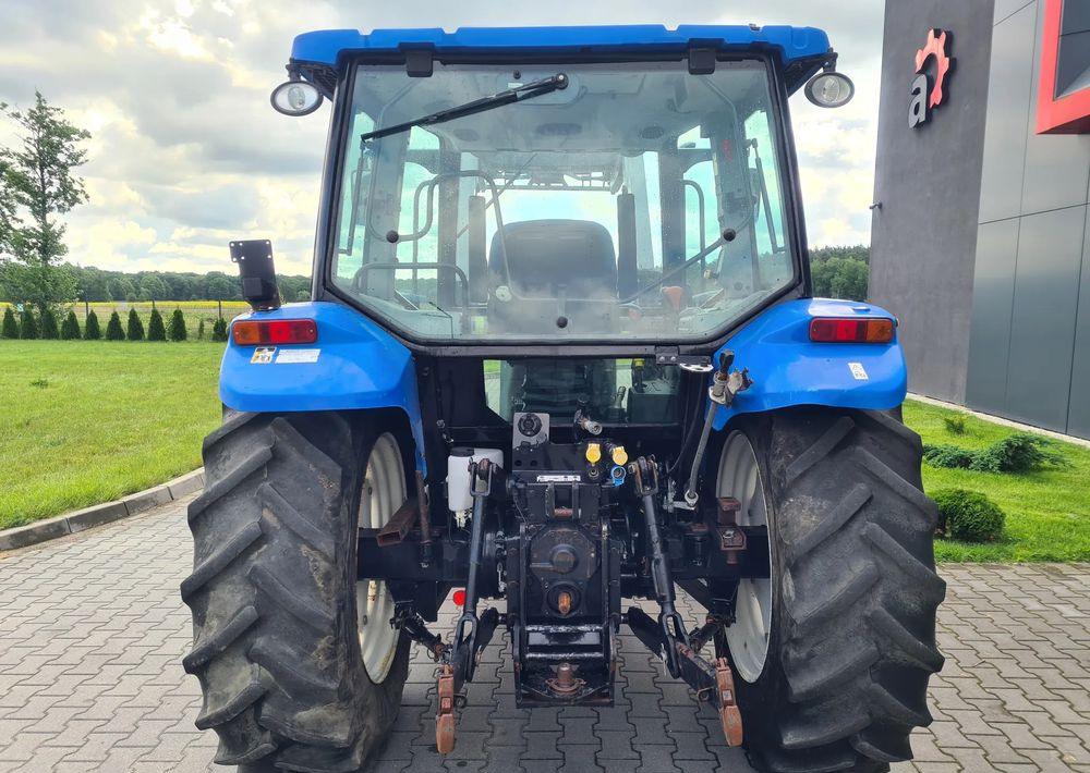 New Holland T5040 - Traktorius: foto 5 New Holland T5040 - Traktorius: foto 5