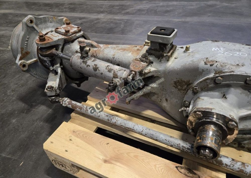 Przedni most Massey Ferguson 2620 - Transmisija: foto 4 Przedni most Massey Ferguson 2620 - Transmisija: foto 4