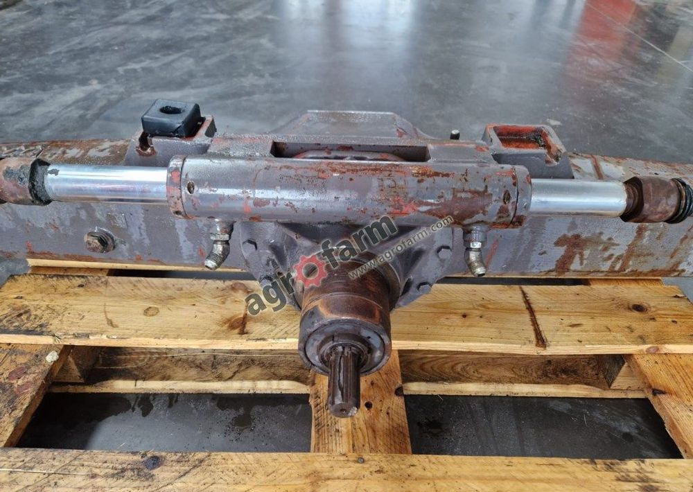 Przedni most Massey Ferguson 3610 - Transmisija: foto 3 Przedni most Massey Ferguson 3610 - Transmisija: foto 3