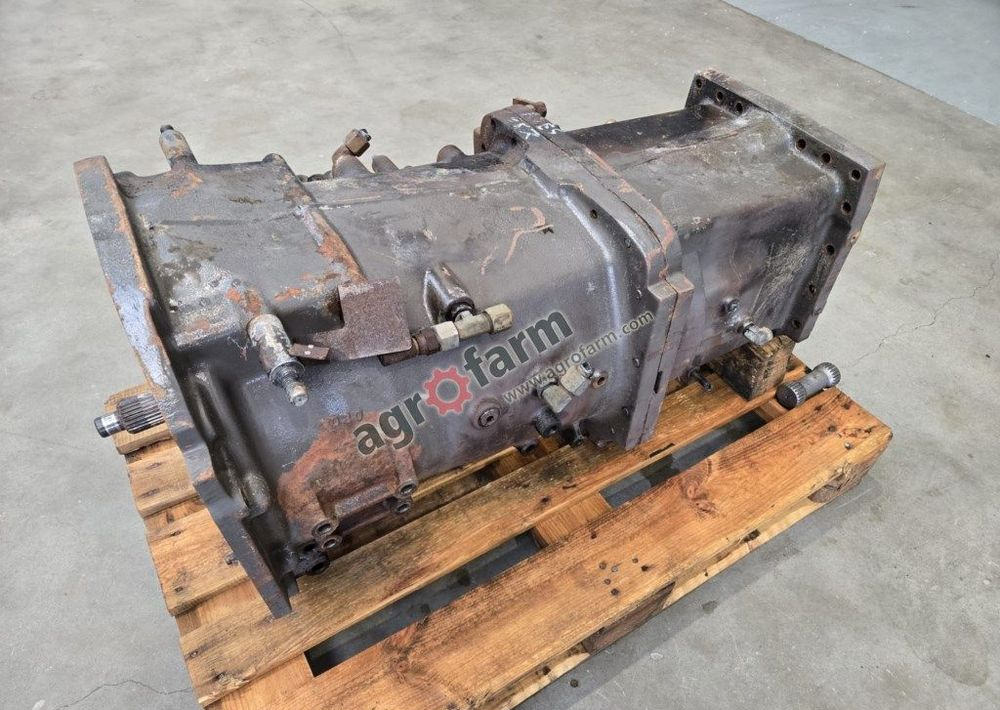 Skrzynia biegów Claas Ares 617, 657, 547, 557, 697 - Pavarų dėžė: foto 2 Skrzynia biegów Claas Ares 617, 657, 547, 557, 697 - Pavarų dėžė: foto 2