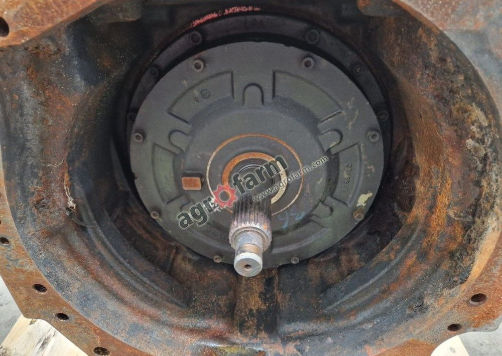 Skrzynia biegów Massey Ferguson 5435 - Pavarų dėžė: foto 4 Skrzynia biegów Massey Ferguson 5435 - Pavarų dėžė: foto 4