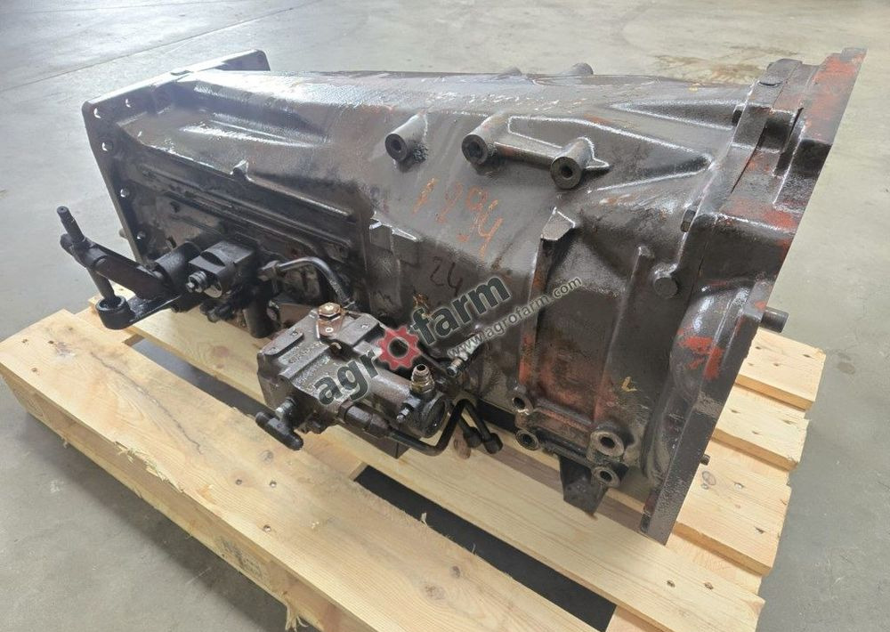 Skrzynia biegów Massey Ferguson 6180, Dynashift - Pavarų dėžė: foto 4 Skrzynia biegów Massey Ferguson 6180, Dynashift - Pavarų dėžė: foto 4