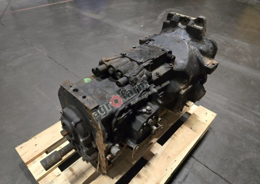 Skrzynia biegów New Holland T6070, T6050, T6040 - Pavarų dėžė: foto 4 Skrzynia biegów New Holland T6070, T6050, T6040 - Pavarų dėžė: foto 4