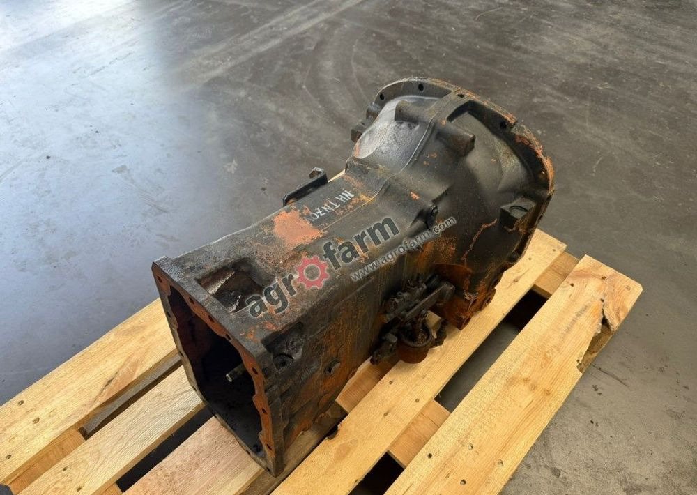 Skrzynia biegów New Holland TN70VA - Pavarų dėžė: foto 3 Skrzynia biegów New Holland TN70VA - Pavarų dėžė: foto 3