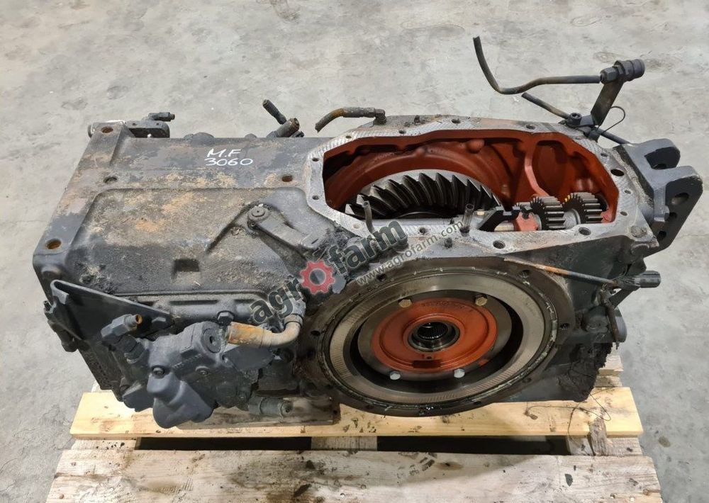 Tylny most Massey Ferguson 3080 3582429M1 - Pavarų dėžė: foto 4 Tylny most Massey Ferguson 3080 3582429M1 - Pavarų dėžė: foto 4