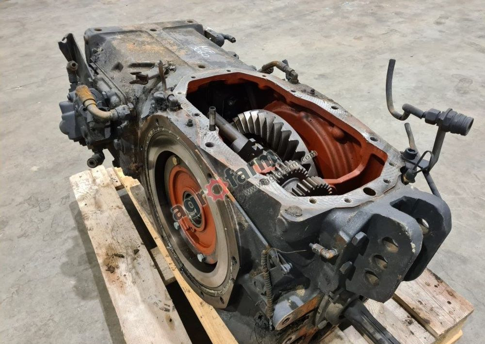 Tylny most Massey Ferguson 3080 3582429M1 - Pavarų dėžė: foto 2 Tylny most Massey Ferguson 3080 3582429M1 - Pavarų dėžė: foto 2