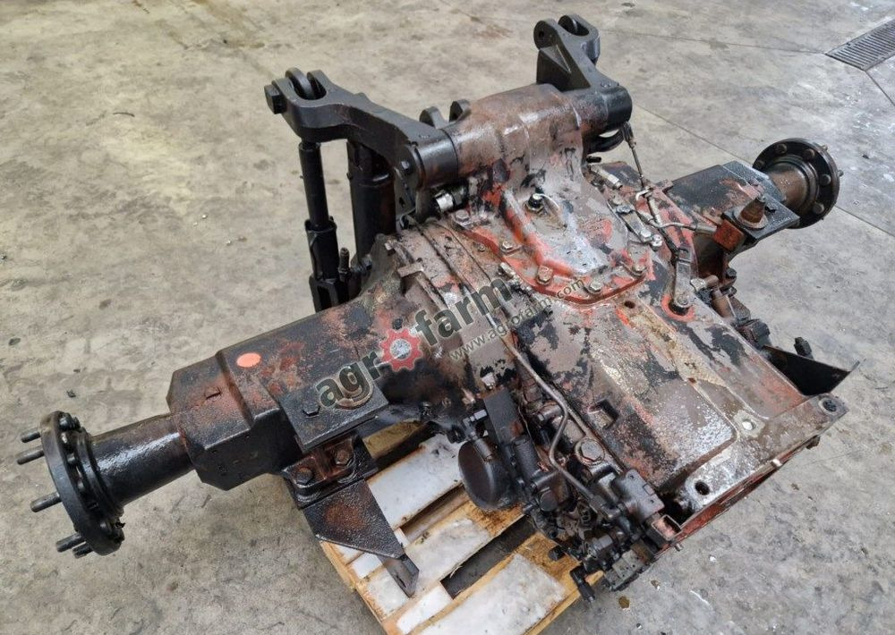 Tylny most Massey Ferguson 6180 - Pavarų dėžė: foto 3 Tylny most Massey Ferguson 6180 - Pavarų dėžė: foto 3