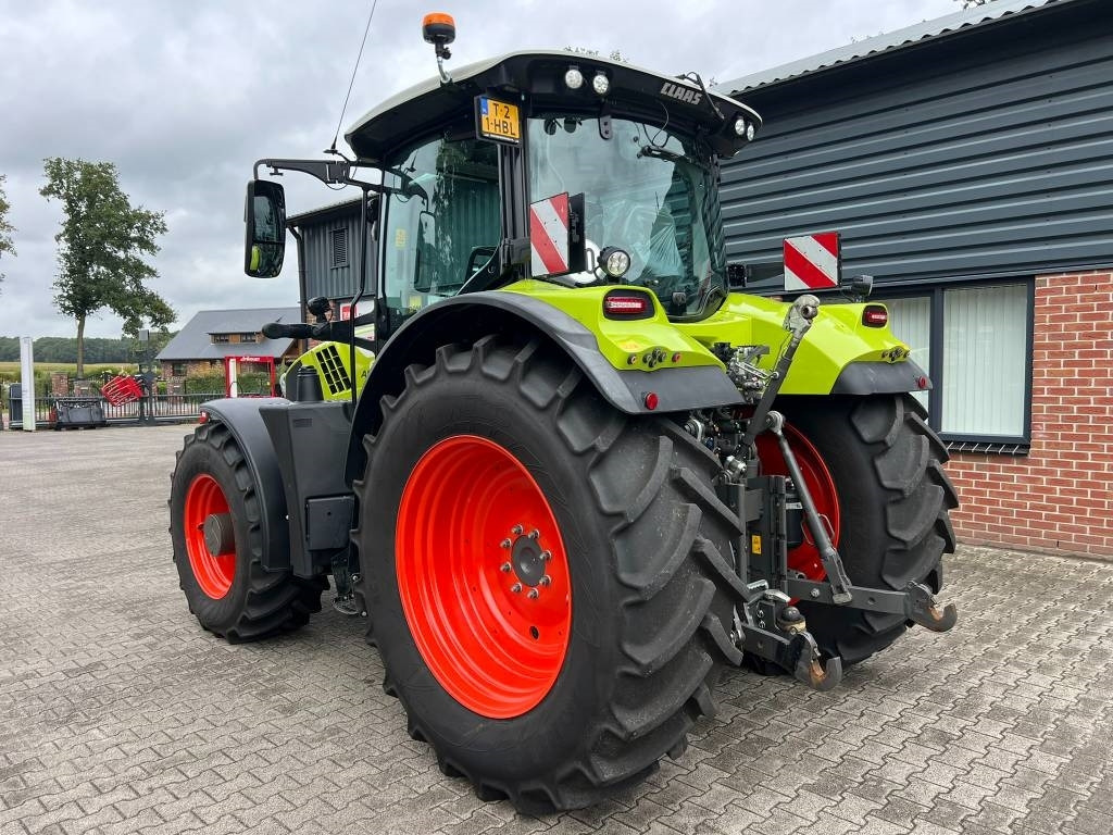 Claas Arion 660 - Traktorius: foto 3 Claas Arion 660 - Traktorius: foto 3