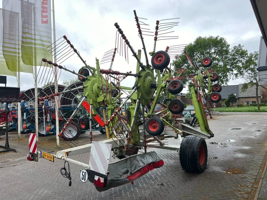 Claas Liner 3000 - Šieno grėblys/ Vartytuvas: foto 4 Claas Liner 3000 - Šieno grėblys/ Vartytuvas: foto 4