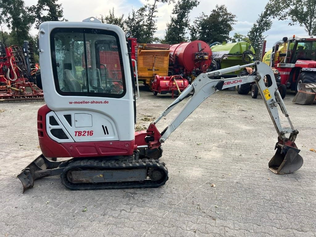 Takeuchi TB 216 - Mini ekskavatorius: foto 5 Takeuchi TB 216 - Mini ekskavatorius: foto 5