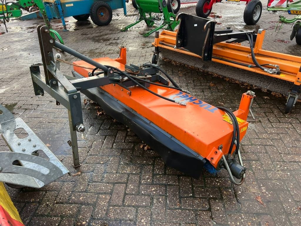 Tuchel EKM 230 HD veegmachine - Rotacinė šluota: foto 1 Tuchel EKM 230 HD veegmachine - Rotacinė šluota: foto 1