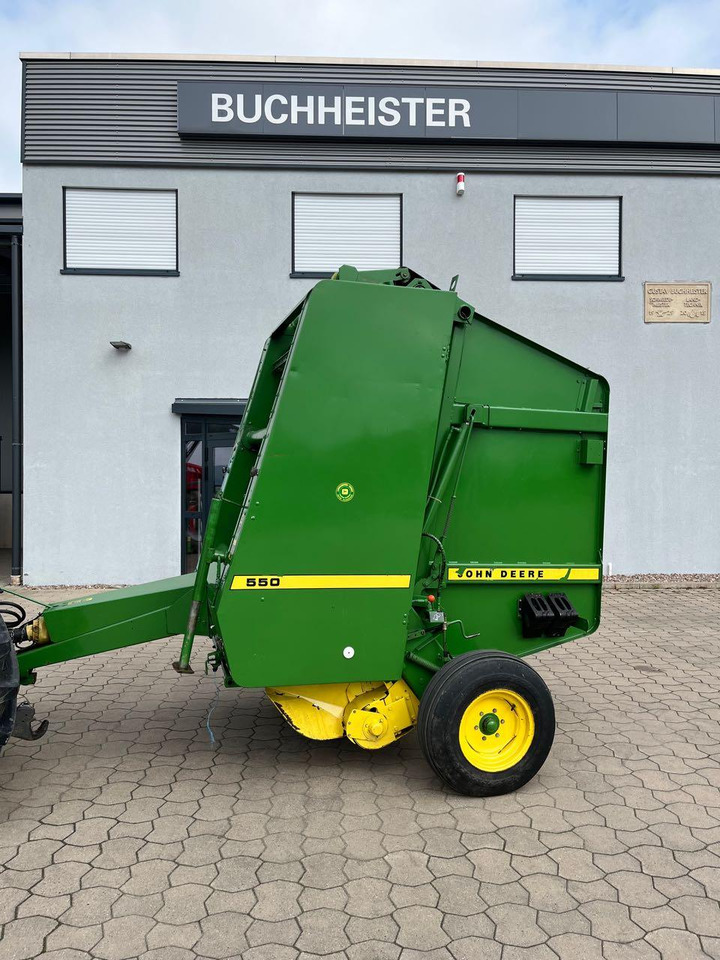 John Deere 550 - Ruloninis presas: foto 1 John Deere 550 - Ruloninis presas: foto 1