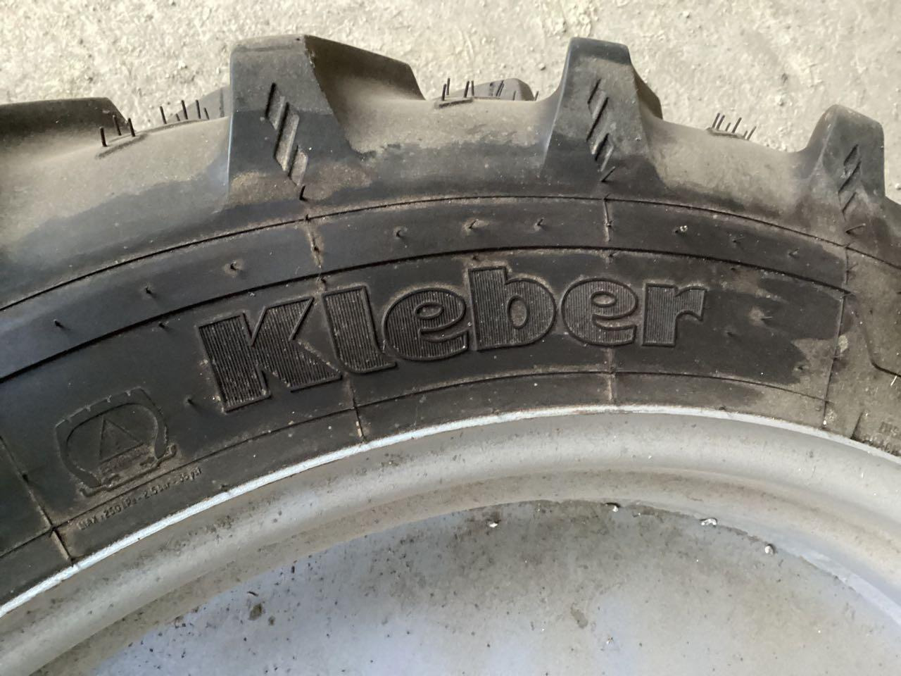 Kleber - Padanga: foto 3 Kleber - Padanga: foto 3