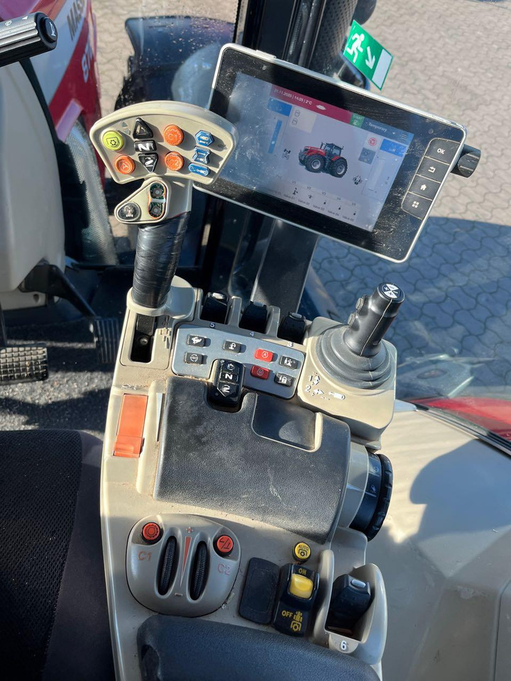 Massey Ferguson 8727 Dyna-VT - Traktorius: foto 5 Massey Ferguson 8727 Dyna-VT - Traktorius: foto 5