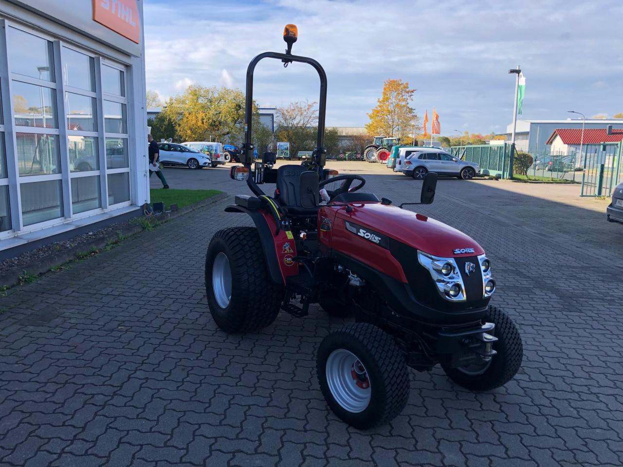 Solis 26 6+2 Tiger - Traktorius: foto 3 Solis 26 6+2 Tiger - Traktorius: foto 3