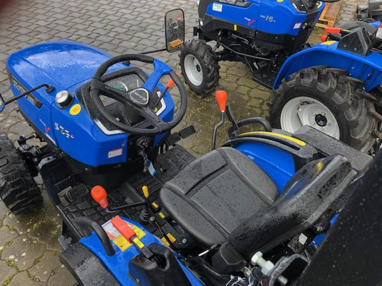 Solis 26+ Seitenschalter - Traktorius: foto 5 Solis 26+ Seitenschalter - Traktorius: foto 5