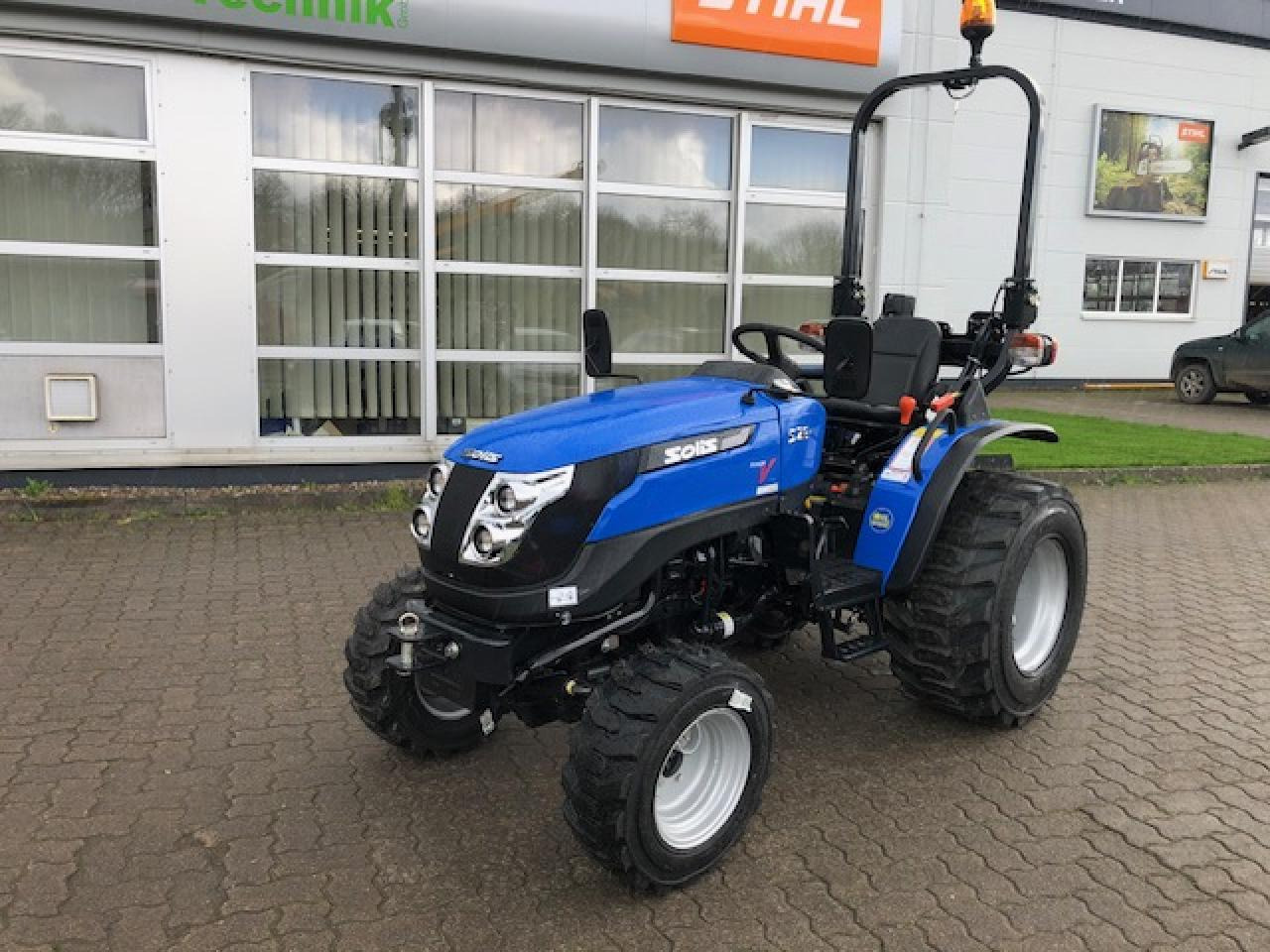 Solis 26+ Seitenschalter - Traktorius: foto 1 Solis 26+ Seitenschalter - Traktorius: foto 1