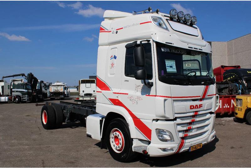 DAF CF 370 + euro 6 + ssc + full option - Važiuoklės sunkvežimis: foto 2 DAF CF 370 + euro 6 + ssc + full option - Važiuoklės sunkvežimis: foto 2